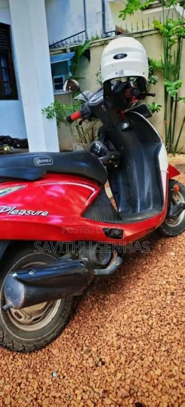 Hero Pleasure 2015 Motorbike (Used)