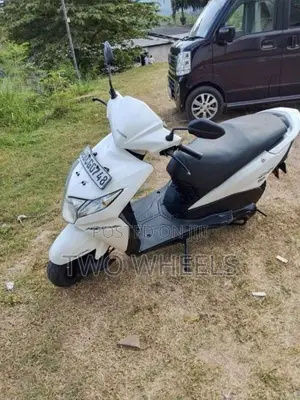 Honda Dio 2015 Motorbike (Used)