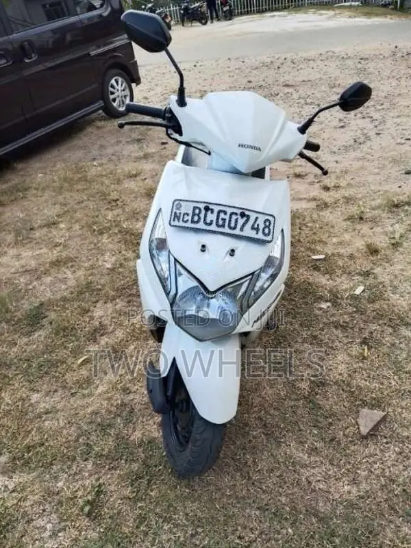 Honda Dio 2015 Motorbike (Used)