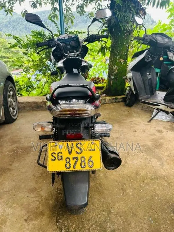 Bajaj Discover 100 2010 Motorbike (Used)