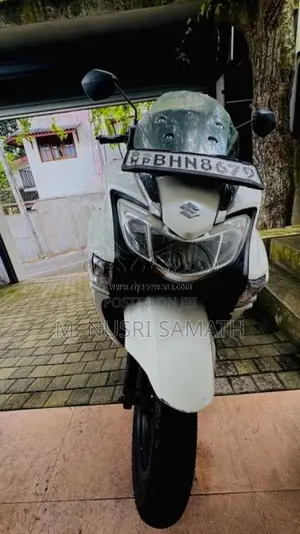 Suzuki BURGMAN 2018 Motorbike (Used)
