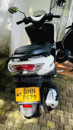 Suzuki BURGMAN 2018 Motorbike (Used)