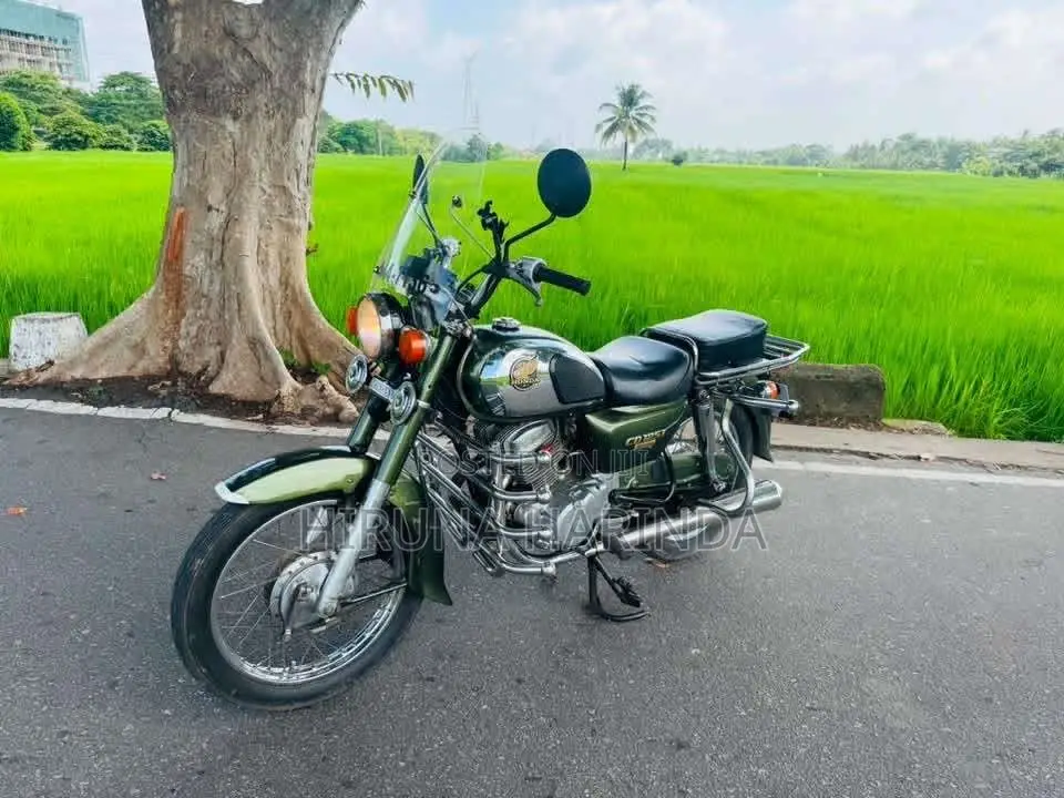 Honda CD 125 Benly 2000 Motorbike (Used)