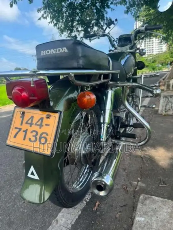 Honda CD 125 Benly 2000 Motorbike (Used)
