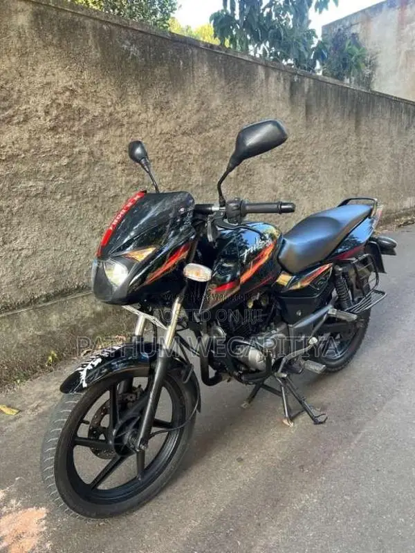 Bajaj Pulsar 2017 Motorbike (Used)