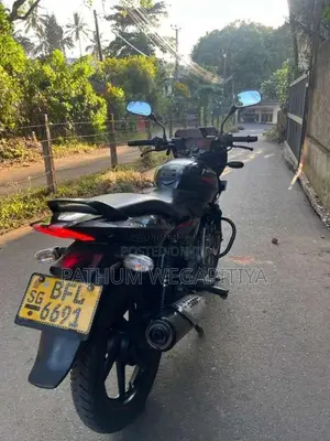 Bajaj Pulsar 2017 Motorbike (Used)