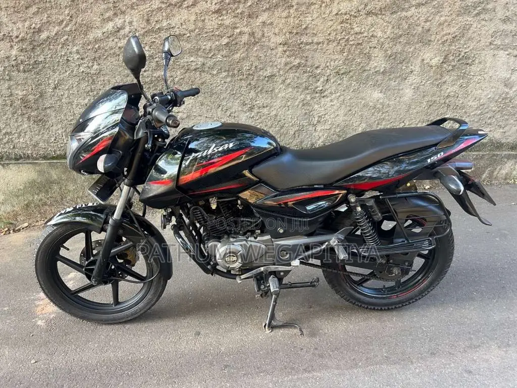 Bajaj Pulsar 2017 Motorbike (Used)
