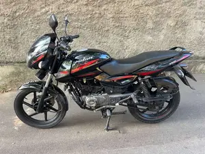 Bajaj Pulsar 2017 Motorbike (Used)