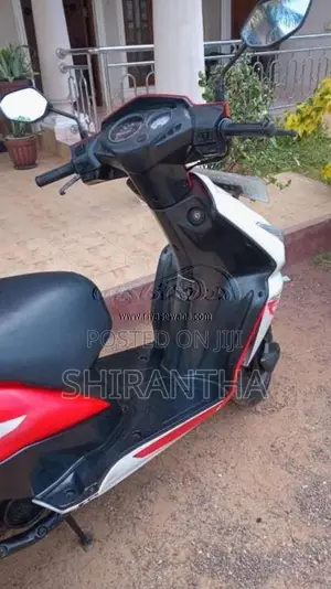 Honda Dio 2015 Motorbike (Used)
