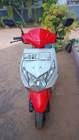Honda Dio 2015 Motorbike (Used)
