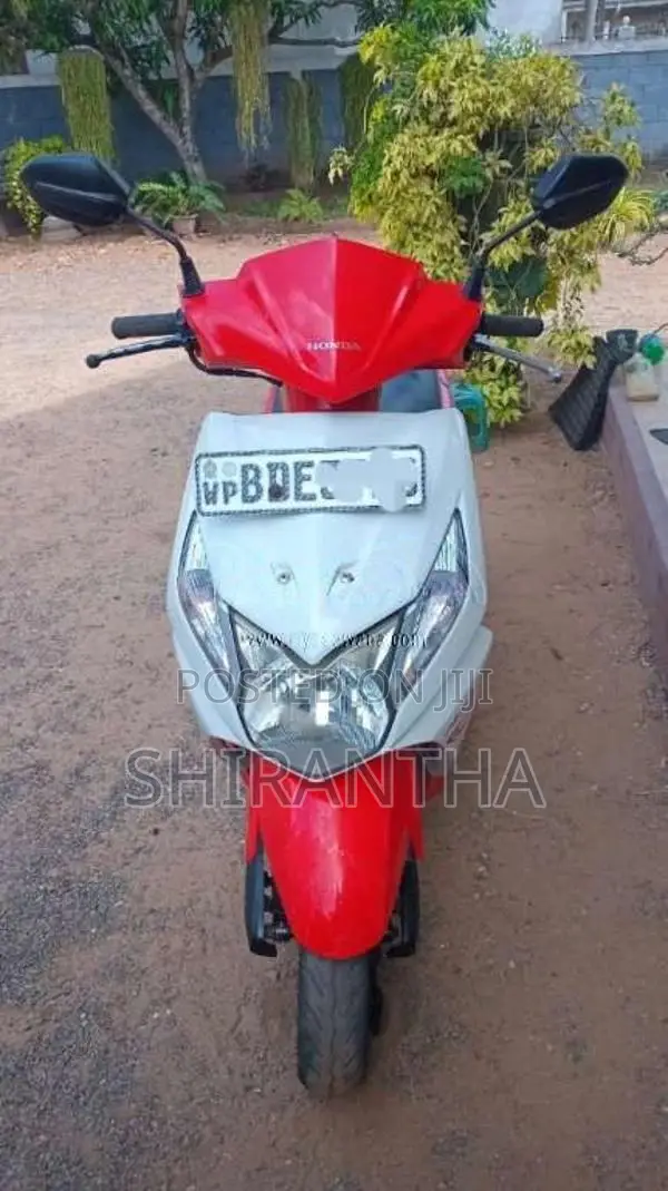 Honda Dio 2015 Motorbike (Used)