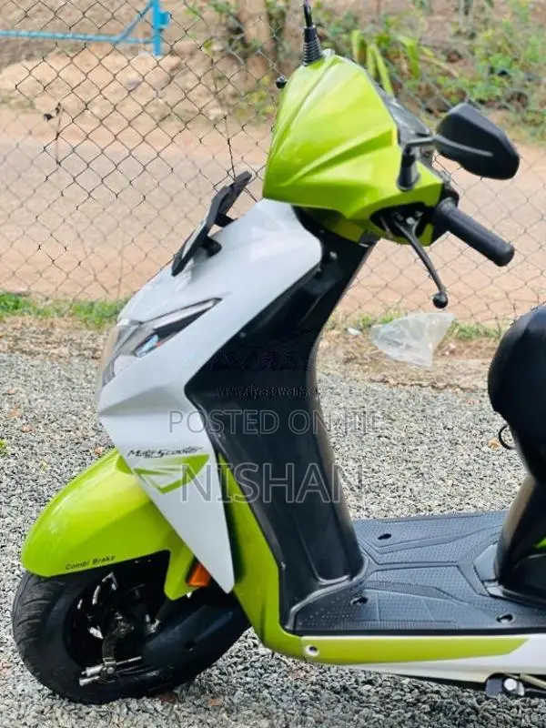 Honda Dio 2015 Motorbike (Used)