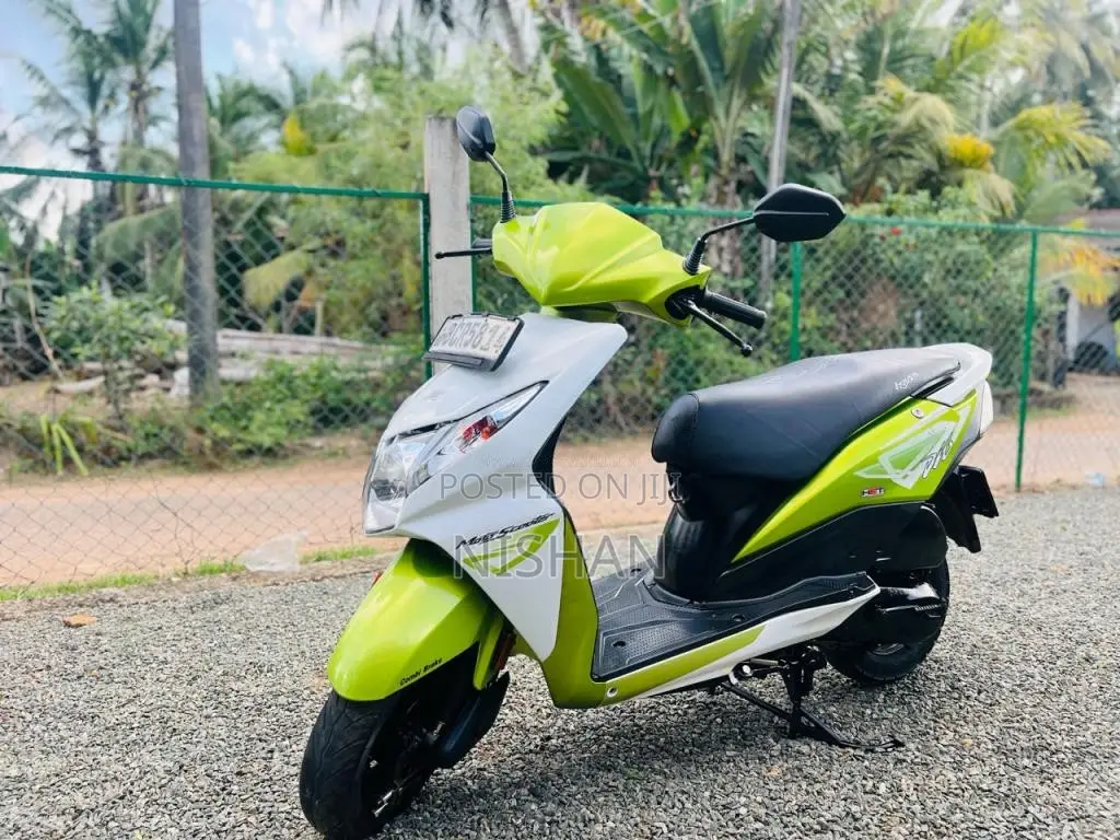 Honda Dio 2015 Motorbike (Used)