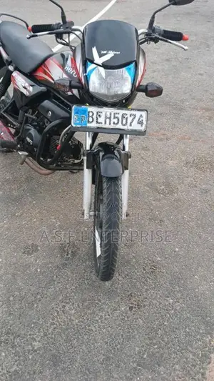 Hero HF Deluxe 2017 Motorbike (Used)