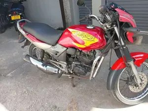 Hero-Honda Cbz 2005 Motorbike (Used)
