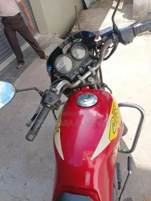 Hero-Honda Cbz 2005 Motorbike (Used)