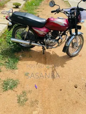 Bajaj Boxer 2004 Motorbike (Used)
