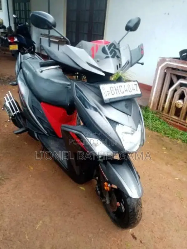 Yamaha ZR 2018 Motorbike (Used)