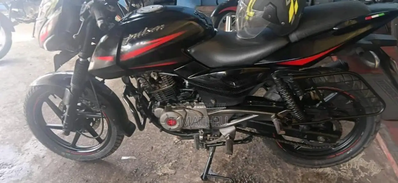 Bajaj Pulsar 180 2017 Motorbike (Used)
