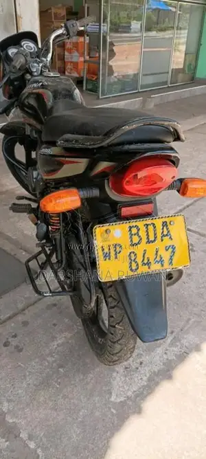 Bajaj Platina 2015 Motorbike (Used)