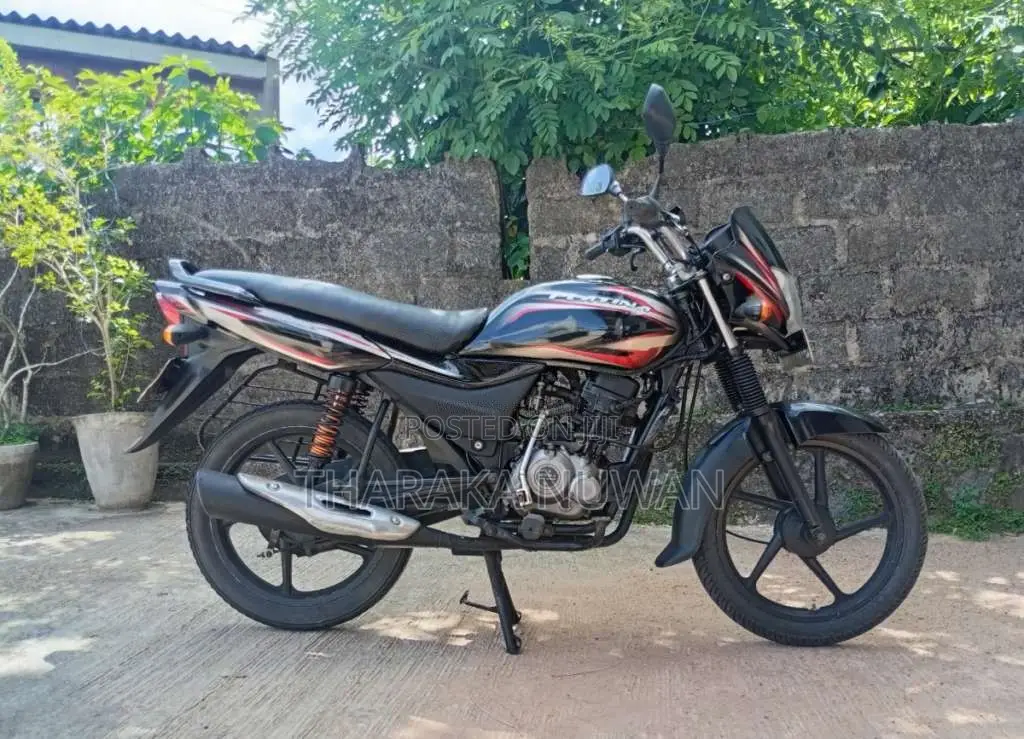 Bajaj Platina 2016 Motorbike (Used)