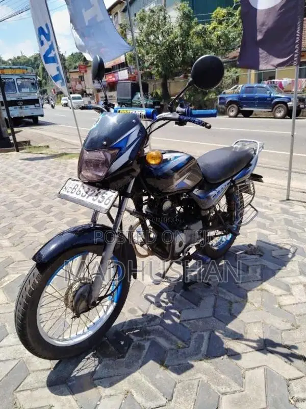 Bajaj CT-100 2015 Motorbike (Used)