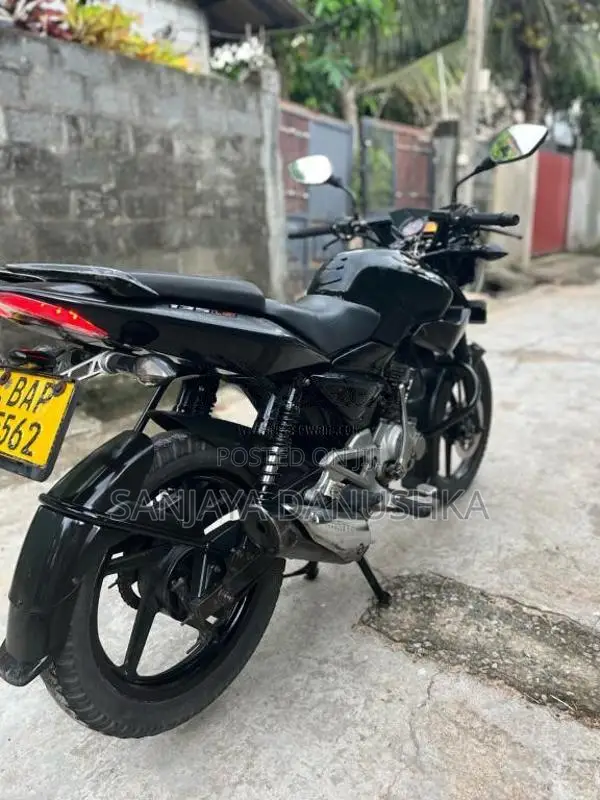 Bajaj Pulsar 135 LS 2013 Motorbike (Used)