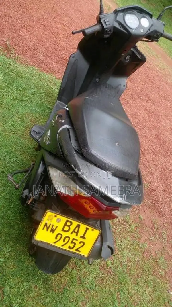 Honda Dio 2013 Motorbike (Used)