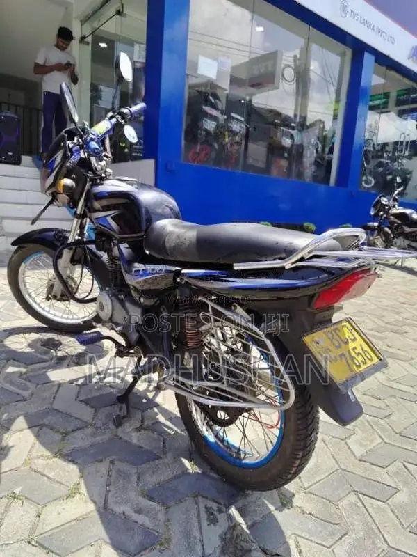 Bajaj CT-100 2015 Motorbike (Used)