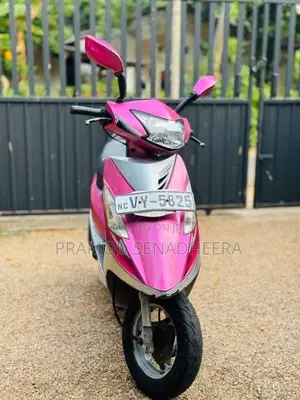 TVS Stryker 2010 Motorbike (Used)
