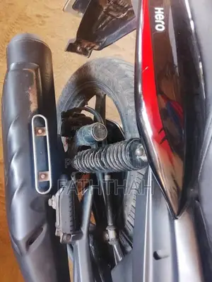 Hero Hunk 2016 Motorbike (Used)