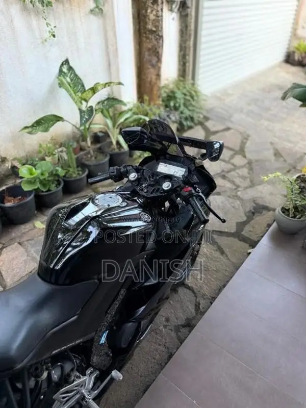 Yamaha R15 Version 3.0 2019 Motorbike (Used)