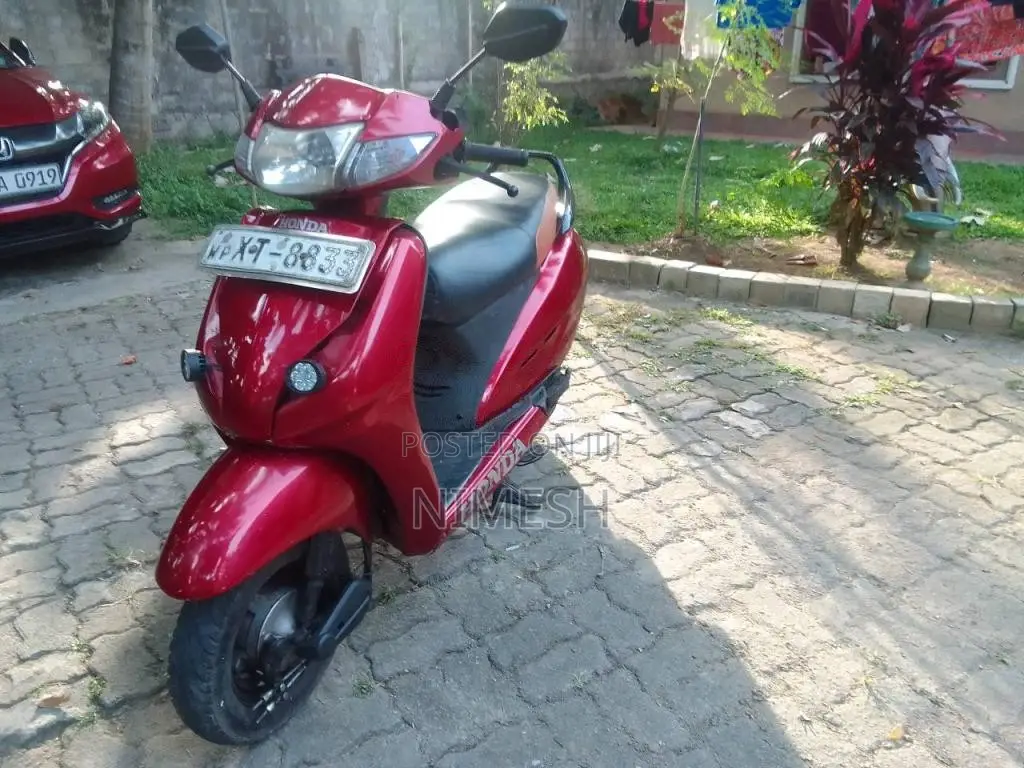 Honda Activa 2012 Motorbike (Used)
