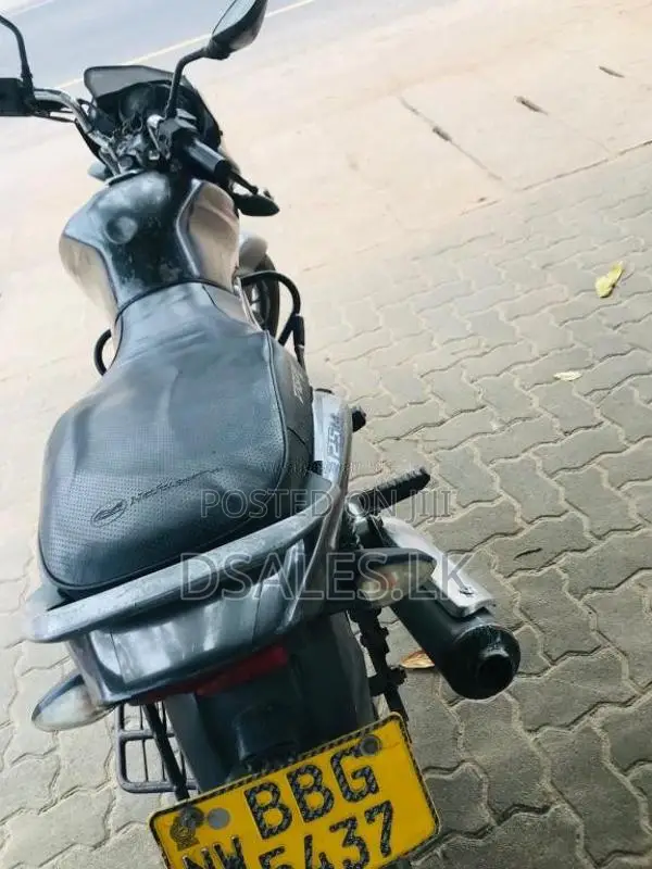 Bajaj Discover 2014 Motorbike (Used)