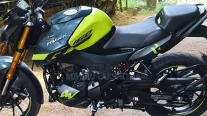 Hero Hunk 2025 Motorbike (Used)