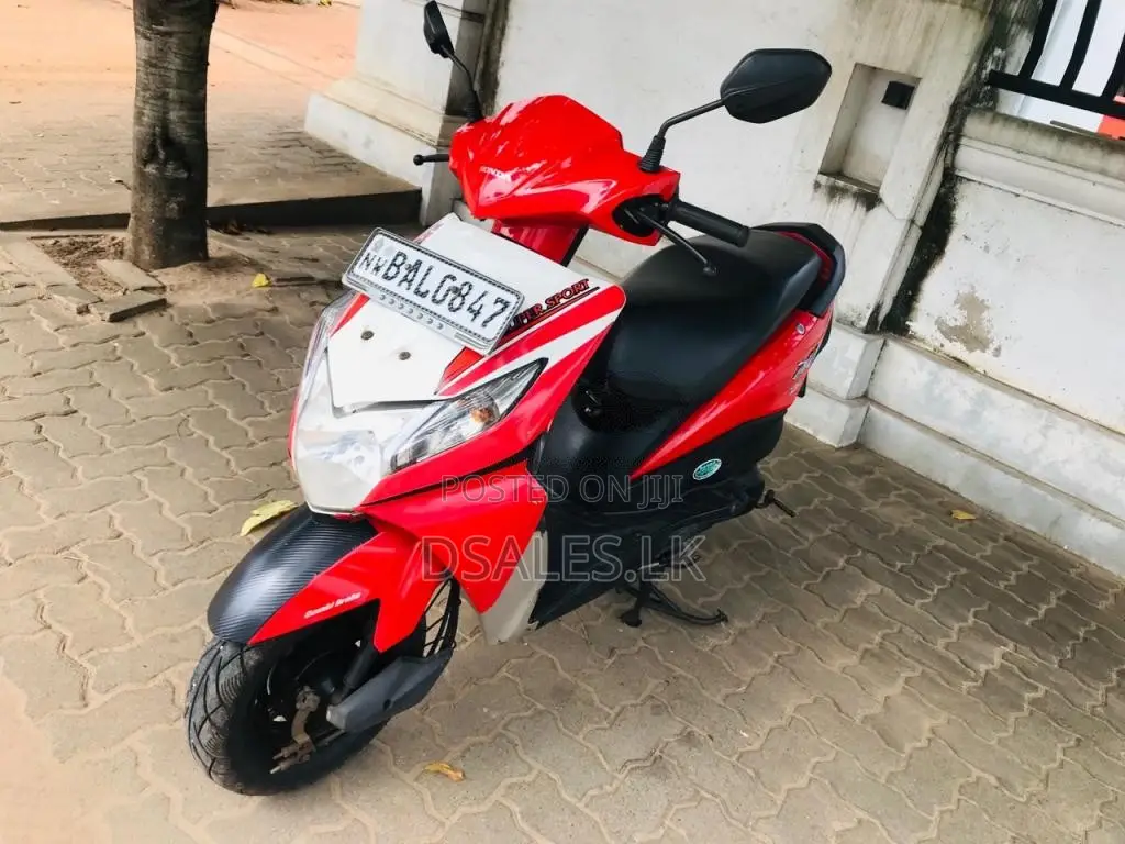 Honda Dio 2013 Motorbike (Used)
