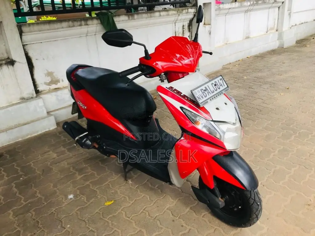 Honda Dio 2013 Motorbike (Used)