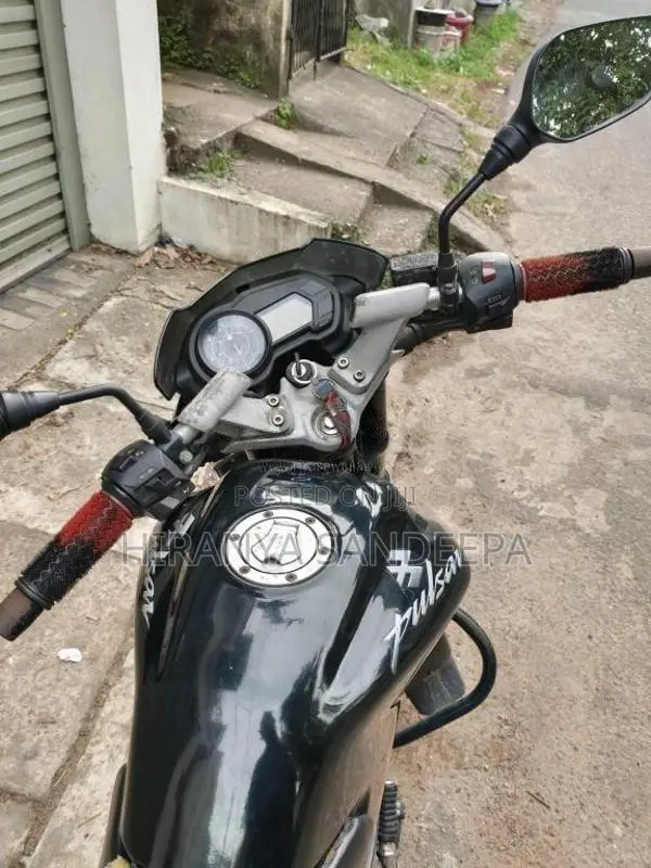 Bajaj Pulsar 135 Ls 2011 Motorbike (Used)