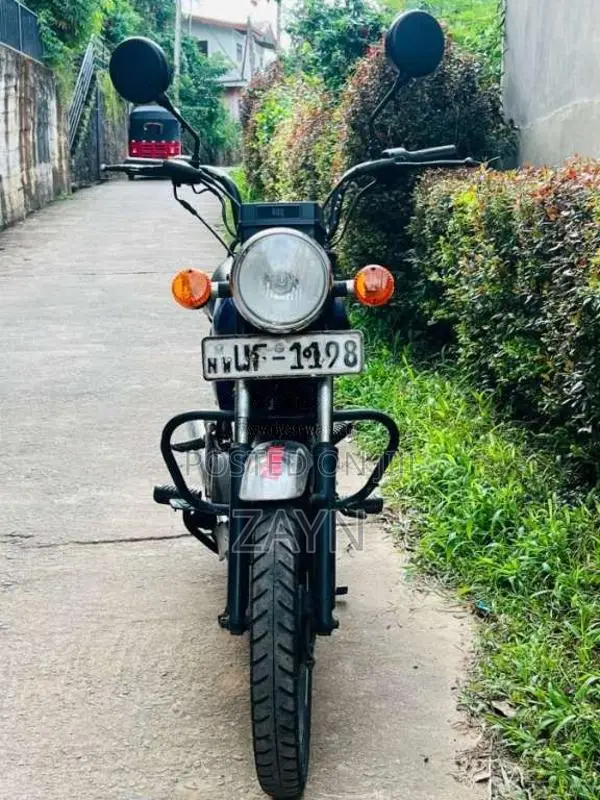 Bajaj Boxer 2008 Motorbike (Used)