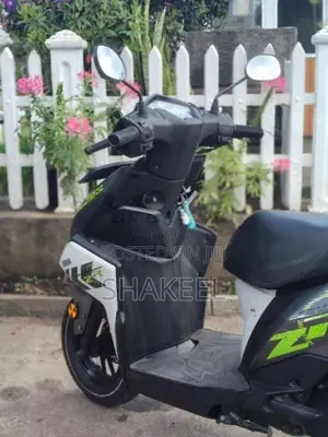 Yamaha Zr 2017 Motorbike (Used)