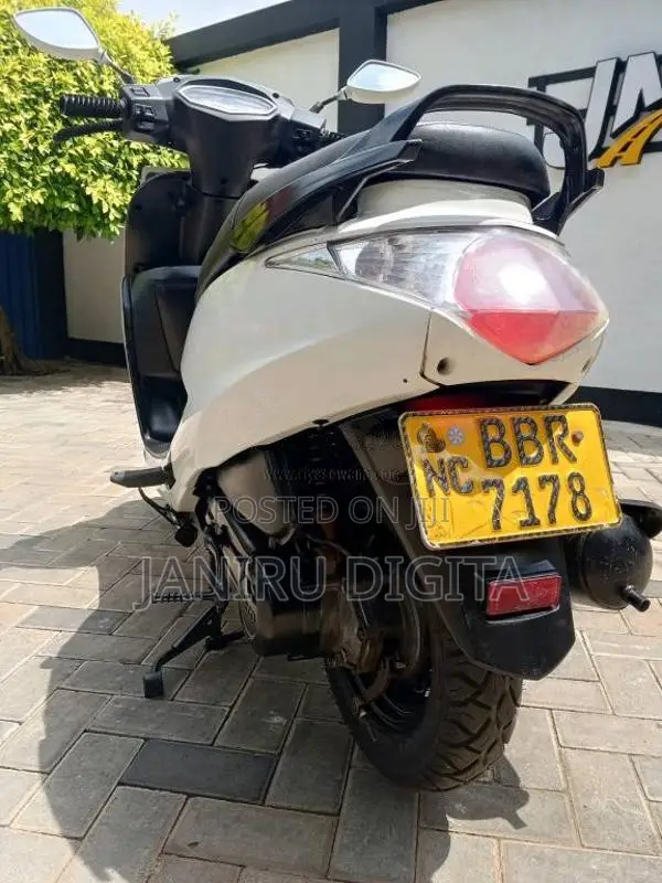 Hero Pleasure 2015 Motorbike (Used)