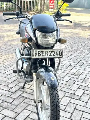 Hero HF Deluxe 2017 Motorbike (Used)