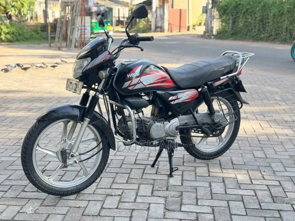 Hero HF Deluxe 2017 Motorbike (Used)