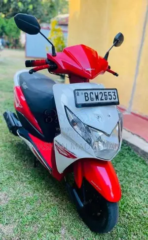Honda Dio 2015 Motorbike (Used)