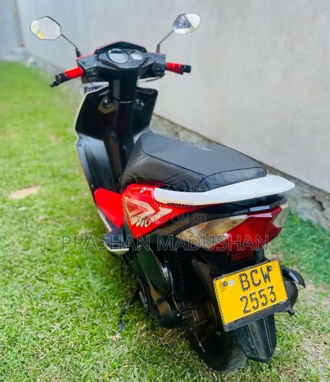 Honda Dio 2015 Motorbike (Used)