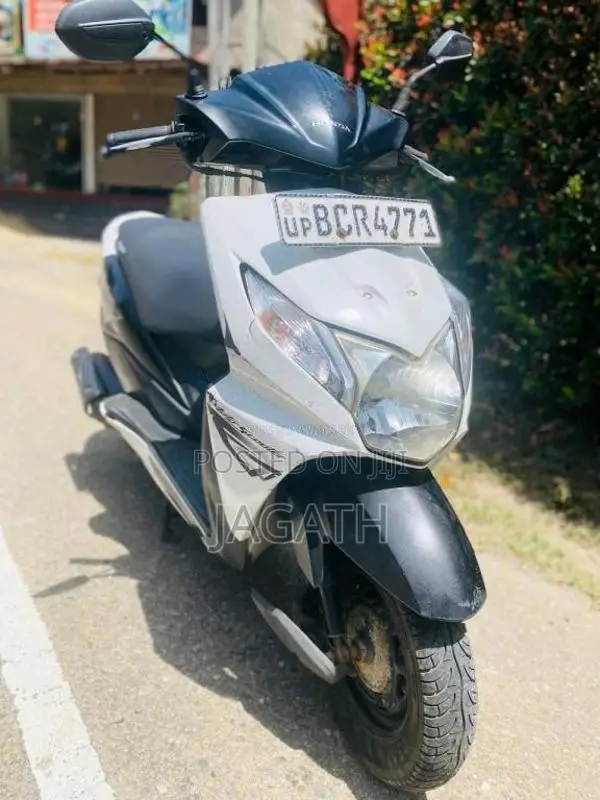 Honda Dio 2015 Motorbike (Used)