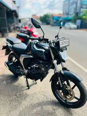 Yamaha FZ Version 2.0 2018 Motorbike (Used)