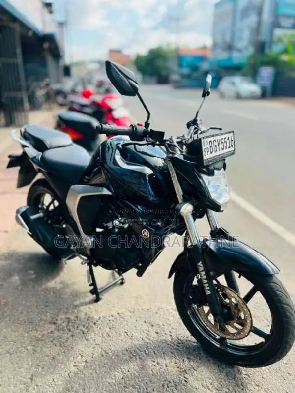 Yamaha FZ Version 2.0 2018 Motorbike (Used)