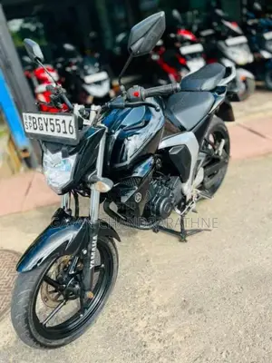 Yamaha FZ Version 2.0 2018 Motorbike (Used)