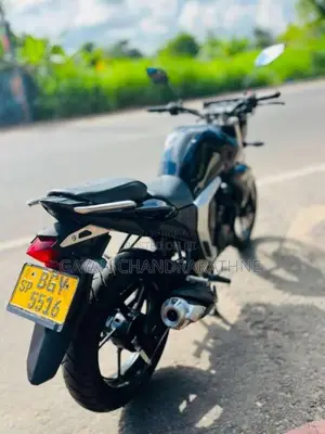 Yamaha FZ Version 2.0 2018 Motorbike (Used)